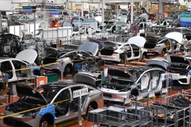 Dây chuyền lắp ráp xe ôtô năng lượng mới ở Quảng Châu, tỉnh Quảng Đông (Trung Quốc) ngày 3/7/2023. (Ảnh: THX/TTXVN)