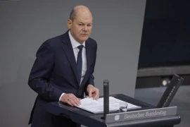 Thủ tướng Đức Olaf Scholz phát biểu tại phiên họp toàn thể của Bundestag (Hạ viện) ở Berlin, ngày 2/3/2023. (Ảnh: AFP/TTXVN)