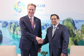 Thủ tướng Phạm Minh Chính tiếp Chủ tịch Diễn đàn Kinh tế thế giới (WEF) Borge Brende. (Ảnh: Dương Giang/TTXVN)