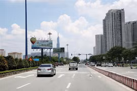 Đại lộ Võ Nguyên Giáp, tuyến đường huyết mạch chạy qua thành phố Thủ Đức (Thành phố Hồ Chí Minh). (Ảnh: Hồng Đạt/TTXVN)