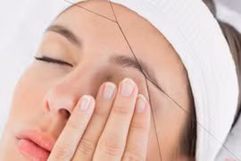 Cận cảnh phương pháp se chỉ tạo dáng lông mày của người châu Á