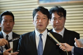  Bộ trưởng Quốc phòng Nhật Bản Itsunori Onodera phát biểu với báo giới tại thủ đô Tokyo ngày 5/9. (Nguồn: AFP/TTXVN)