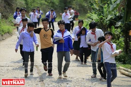 Hồi sinh những tộc người “lá vàng” nơi biên cương của Tổ quốc