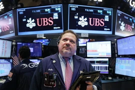 Các giao dịch viên tại sàn giao dịch chứng khoán New York. (Nguồn: AFP/TTXVN)