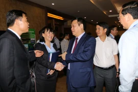 Phó Thủ tướng Chính phủ Vương Đình Huệ với các đại biểu tham dự phiên toàn thể. (Ảnh: Thanh Vũ/TTXVN)