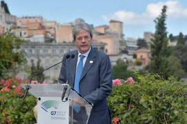 Thủ tướng Italy Paolo Gentiloni trong một cuộc họp báo ở Taormina, Sicily (Italy). (Nguồn: EPA/TTXVN)