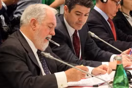 Các đại biểu thảo luận tại Hội nghị ở Bologna. (Nguồn: AFP/TTXVN)