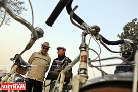 Những chiếc xe đạp cổ điểm thêm nét đẹp cho Thủ đô ngàn năm 