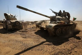 Các lực lượng Iraq trong chiến dịch chống khủng bố tại khu vực giữa hai thành phống Hawija và Kirkuk ngày 6/10. (Nguồn: AFP/TTXVN)
