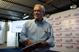 Ứng cử viên Sebastian Pinera tại cuộc họp báo ở Santiago. (Nguồn: AFP/TTXVN)