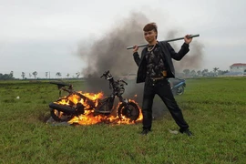 Khá Bảnh nổi tiếng nhờ các hành động gây lố. (Nguồn: MNewsvn.com)