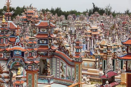 (Ảnh: Hue Scooter Rental)