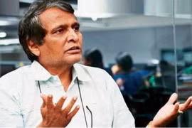 Bộ trưởng Thương mại và Hàng không dân dụng Ấn Độ Suresh Prabhu. (Nguồn: Reuters)