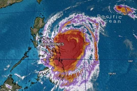 Bão Kamuri nhìn từ vệ tinh. (Nguồn: CNN)