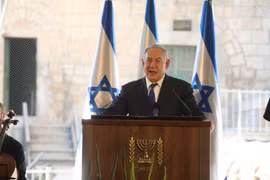 Thủ tướng Israel Benjamin Netanyahu trong chuyến thăm gây tranh cãi tới thành phố Hebron. (Nguồn: Israel Hayom)