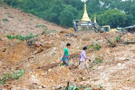 Số nạn nhân vụ lở đất tại Myanmar tăng lên gần 70 người