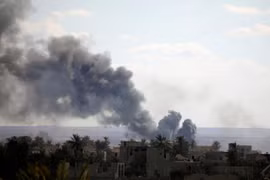 Cuộc chiến chống IS ở Syria bước vào giai đoạn cam go. (Nguồn: PBS)