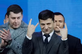 Diễn viên hài Volodymyr Zelensky trở thành tân Tổng thống Ukraine. (Nguồn: EW)