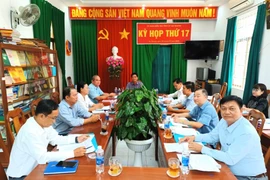 Tại Kỳ họp thứ 17, Ủy ban Kiểm tra Tỉnh ủy An Giang đã xem xét kỷ luật nhiều tổ chức đảng và đảng viên Cục trưởng Cục Thi hành Án Dân sự tỉnh An Giang. (Nguồn: Lao Động)