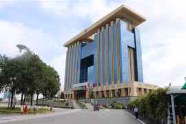 Tòa nhà Trung tâm Hành chính tập trung - biểu tượng tự hào của chính quyền và nhân dân tỉnh Bình Dương. (Ảnh: Chí Tưởng/TTXVN)