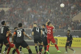 Pha đánh đầu đẳng cấp của Tiến Linh ở phút 47, nâng tỷ số lên 2-0 cho đội tuyển Việt Nam trong trận bán kết lượt về gặp Indonesia trên sân Mỹ Đình, tối 9/1/2023. (Ảnh: Minh Quyết/TTXVN)