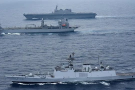 Tàu của hải quân các nước Mỹ, Nhật Bản, Australia và Ấn Độ tham gia cuộc tập trận hải quân chung Malabar ở Vịnh Bengal, Ấn Độ Dương, ngày 12/10/2020. (Ảnh: AFP/TTXVN)