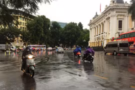 Nhiều khu vực trên cả nước có mưa dông. (Ảnh: Ngọc Duy/Vietnam+)
