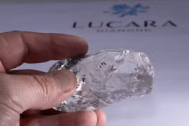 Viên kim cương hơn 1.000 carat mới "lộ diện." (Nguồn: Lucara Diamond/Ảnh chụp màn hình)