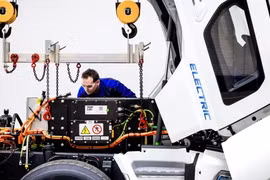 T&E khuyến nghị EU cần ban hành các tiêu chuẩn về khử CO2 mạnh mẽ hơn đối với xe tải. (Nguồn: The Guardian)