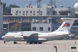 Máy bay của Hãng Hàng không Triều Tiên Air Koryo tại sân bay ở Bắc Kinh (Trung Quốc). (Ảnh: AFP/TTXVN)