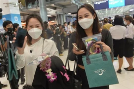 Khách du lịch Trung Quốc tới sân bay Suvarnabhumi (Thái Lan), ngày 9/1/2023. (Ảnh: THX/TTXVN)