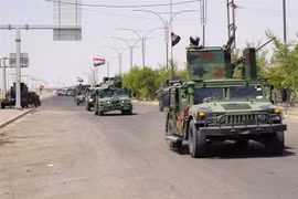 Lực lượng an ninh Iraq tuần tra tại thành phố Kirkuk ngày 3/9/2023, sau khi lệnh giới nghiêm được dỡ bỏ. (Ảnh: AFP/TTXVN)