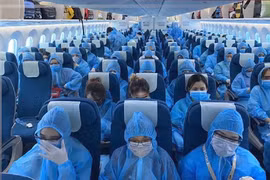 Cựu phó giám đốc CAHN nhận 42,8 tỷ để chạy án vụ "chuyến bay giải cứu"