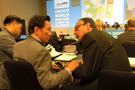 Phía ban tổ chức đến thông báo quyết định hủy họp với Đại sứ Phạm Sanh Châu. (Nguồn: Đại sứ Phạm Sanh Châu)