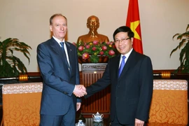 Phó Thủ tướng Phạm Bình Minh tiếp Đại tướng Patrushev Nikolay, Thư ký Hội đồng An ninh Liên bang Nga. (Ảnh: Doãn Tấn/TTXVN)