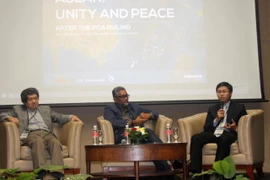 Các học giả phát biểu tại buổi tọa đàm. (Nguồn: PX Kuala Lumpur)