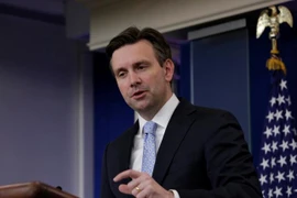 Người phát ngôn Nhà Trắng Josh Earnest. (Nguồn: Reuters)