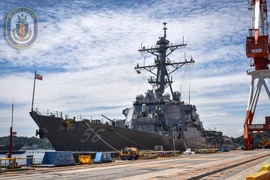 Tàu USS John S. McCain thuộc Hạm đội 7 Hải quân Hoa Kỳ.