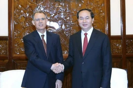 Chủ tịch nước Trần Đại Quang tiếp Ngài En Houcine Fardani, Đại sứ Maroc tại Việt Nam đến chào từ biệt nhân kết thúc nhiệm kỳ công tác. (Ảnh: Nhan Sáng/TTXVN)