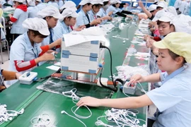 Nhà máy sản xuất linh kiện điện tử, phụ trợ của công ty Glonics Việt Nam – doanh nghiệp 100% vốn FDI Hàn Quốc. (Ảnh: Hoàng Nguyên/TTXVN)