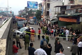 Hình ảnh đau lòng từ vụ taxi đâm chết người trên đường Hồng Hà