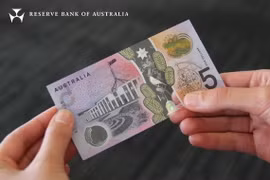 Mẫu tờ tiền mệnh giá 5 đôla Australia.
