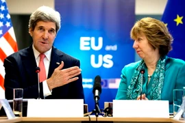 Ngoại trưởng Mỹ John Kerry và cựu Đại diện cấp cao EU về đối ngoại Catherine Ashton. (Nguồn: norway.usembassy.gov)