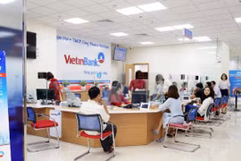 Chi nhánh Tràng An thu hút nhiều khách hàng đến giao dịch . (Nguồn: VietinBank)