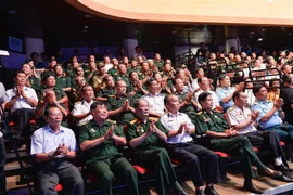 Các cựu chiến binh Hải Phòng tham dự cầu truyền hình “Lịch sử không lãng quên”. (Ảnh: TTXVN)