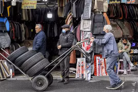 Đường phố tại thủ đô Teheran. (Ảnh: AFP/TTXVN)
