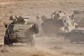 Lực lượng IRGC tham gia cuộc tập trận ở tỉnh Sistan và Baluchestan, Iran, ngày 13/1. (Ảnh: AFP/TTXVN)
