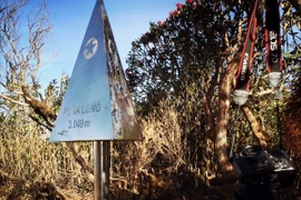 Bài 2: Lạc vào thế giới khác trên "nóc nhà thứ hai của Đông Dương"