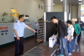 Xử phạt nghiêm hành vi giúp người khác ở lại nước ngoài trái phép