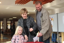 Các chính đảng tại Latvia thảo luận thành lập chính phủ mới